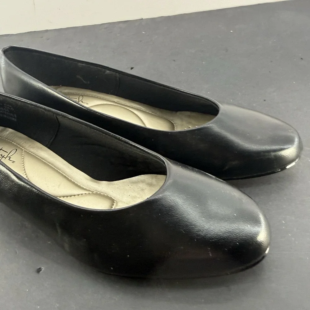 Soft Style By Hush Puppies Angel II Black Dress Pumps Size 7 Low Heel